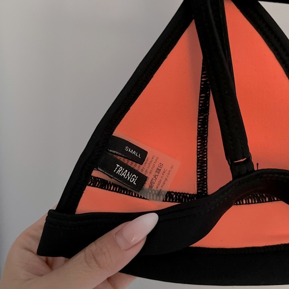 Triangl Bikini - Picture 4 of 5